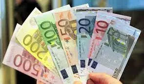 قیمت دلار و قیمت یورو