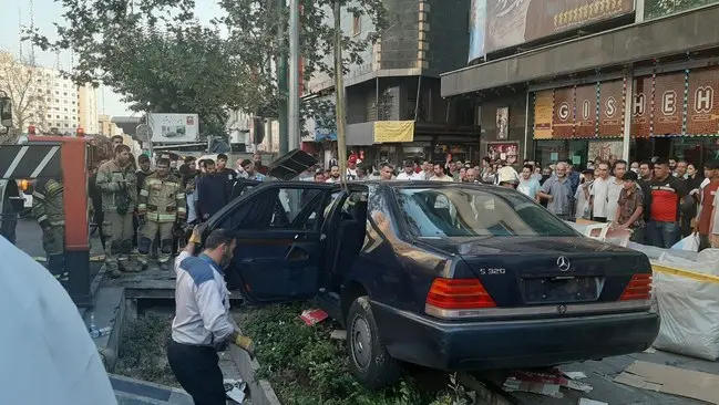 تصادف شدید بنز تشریفات وزارت خارجه 
