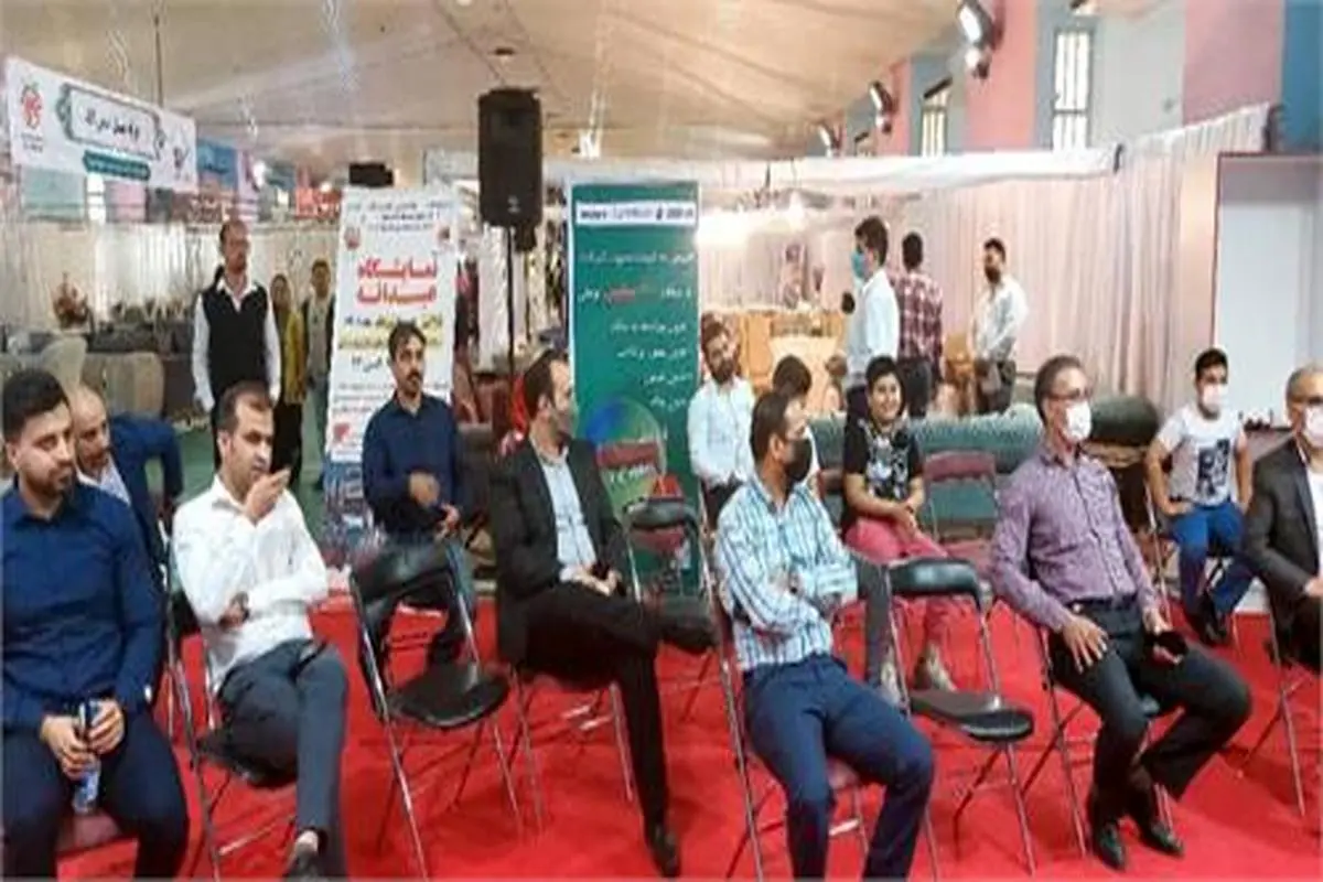 اهدای جایزه نفیس در نمایشگاه عیدانه عرضه مستقیم محصولات شرکت تعاونی تولیدی توزیعی کارکنان فولاد خوزستان