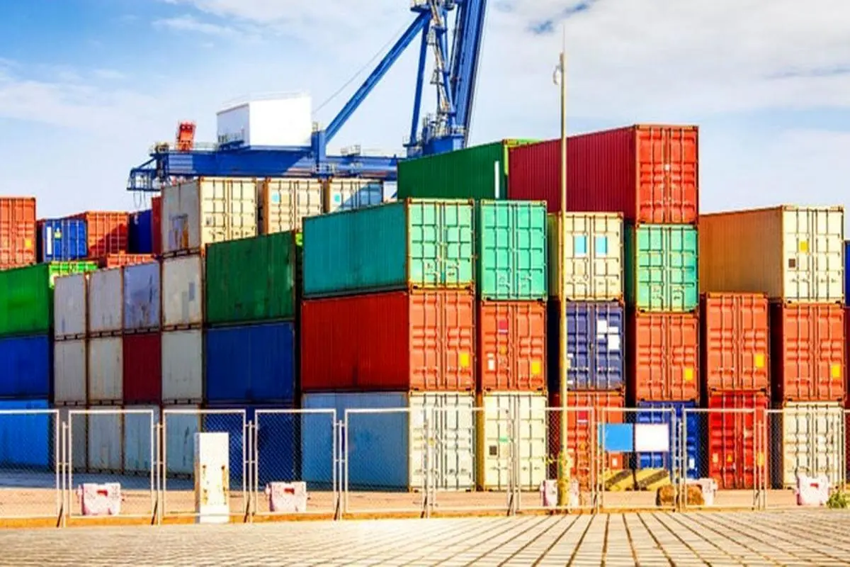 صادرات و صادرات مجدد بیش از 104 میلیون دلاری در قشم/ روند تراز تجاری مثبت قشم ادامه دارد