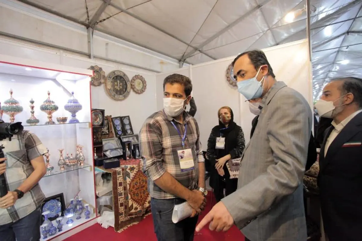 بازدید مدیرعامل گروه صنایع پتروشیمی خلیج فارس از نمایشگاه توانمندسازی و حمایت از شرکت‌های منطقه عسلویه