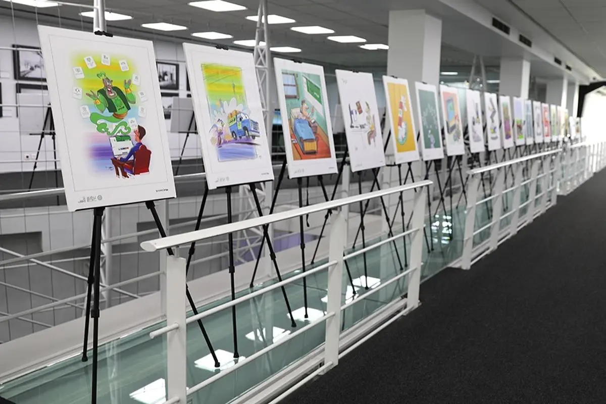 افتتاح نمایشگاه آثار برگزیده مسابقه کاریکاتور شهر هوشمند و تهران من 