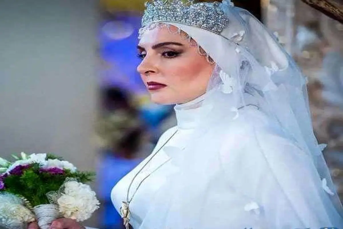 آزیتا ترکاشوند با لباس عروس 