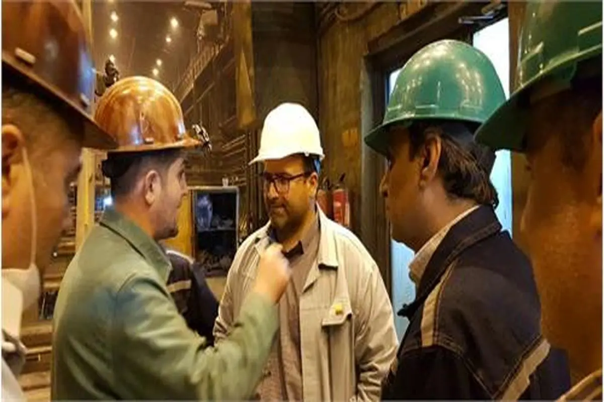 دیدار صمیمانه مدیرعامل فولاد خوزستان با جمعی از کارکنان بخش فولادسازی
