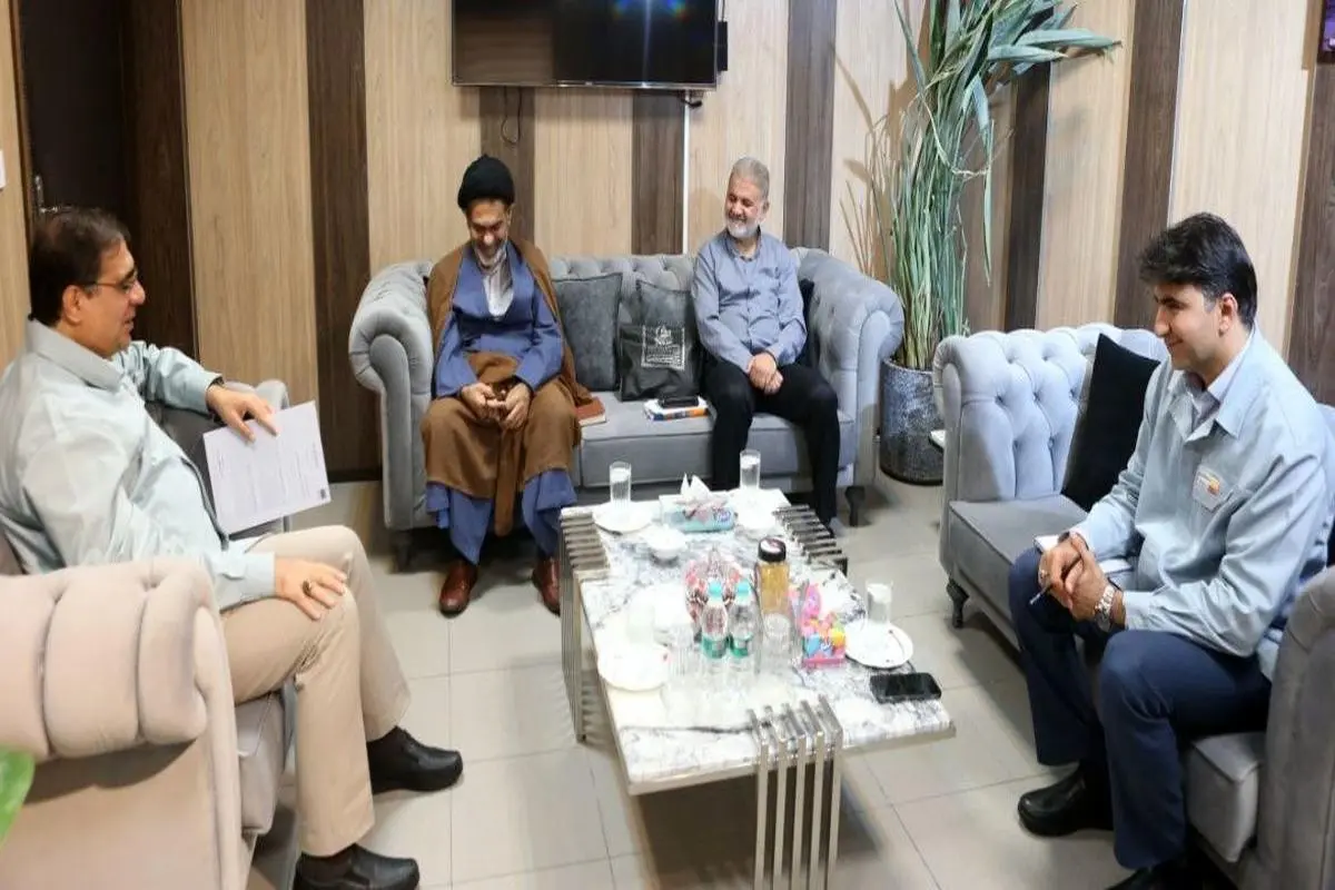 دیدار رییس ستاد بازسازی عتبات عالیات خوزستان با قائم مقام مدیرعامل در امور ستادی و مسئولیت های اجتماعی