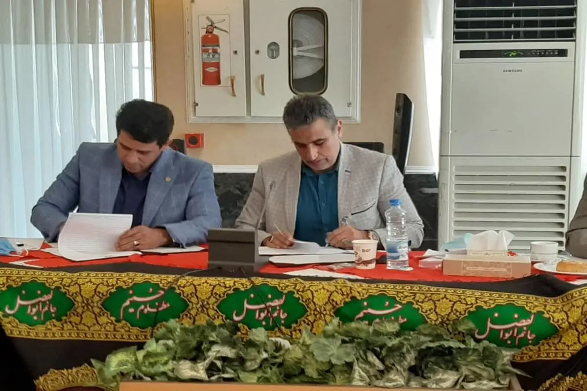 امضای تفاهم نامه مشترک بین سازمان منطقه آزاد اروند و کمیسیون گردشگری اتاق بازرگانی ایران