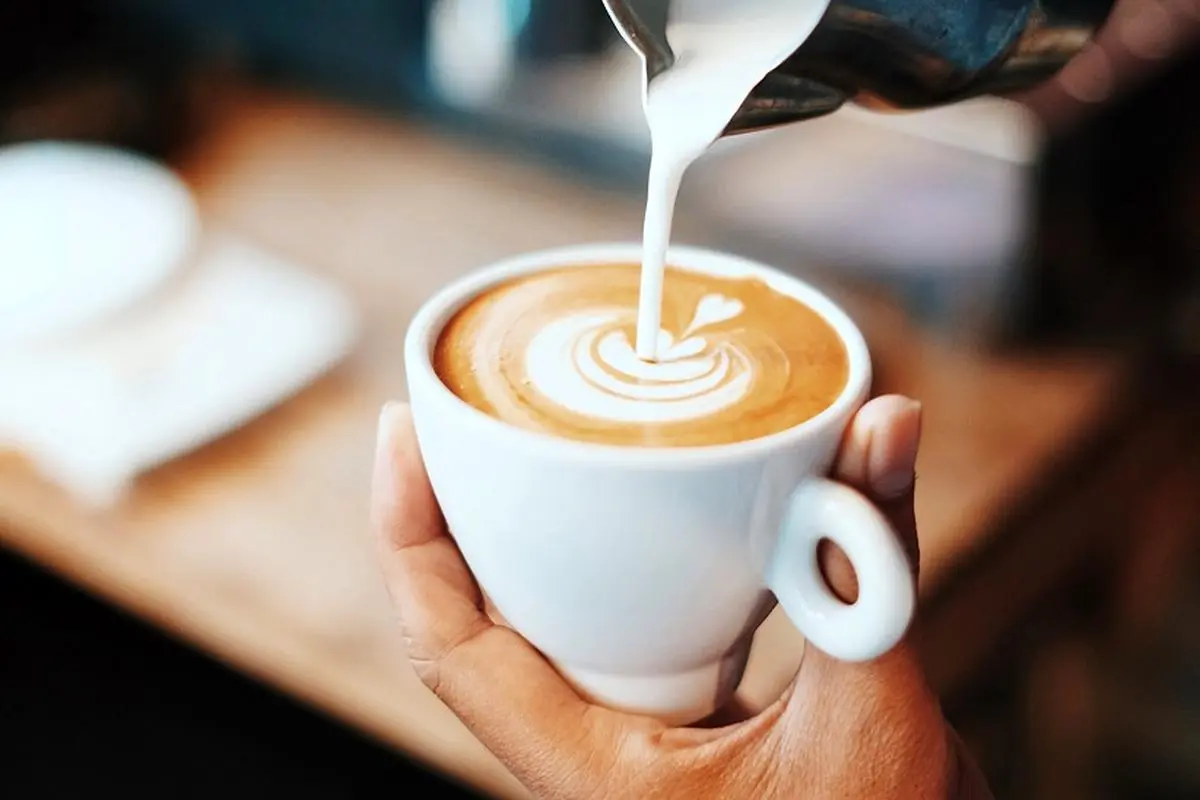 ۵ نوشیدنی که جایگزین مناسبی برای قهوه هستند