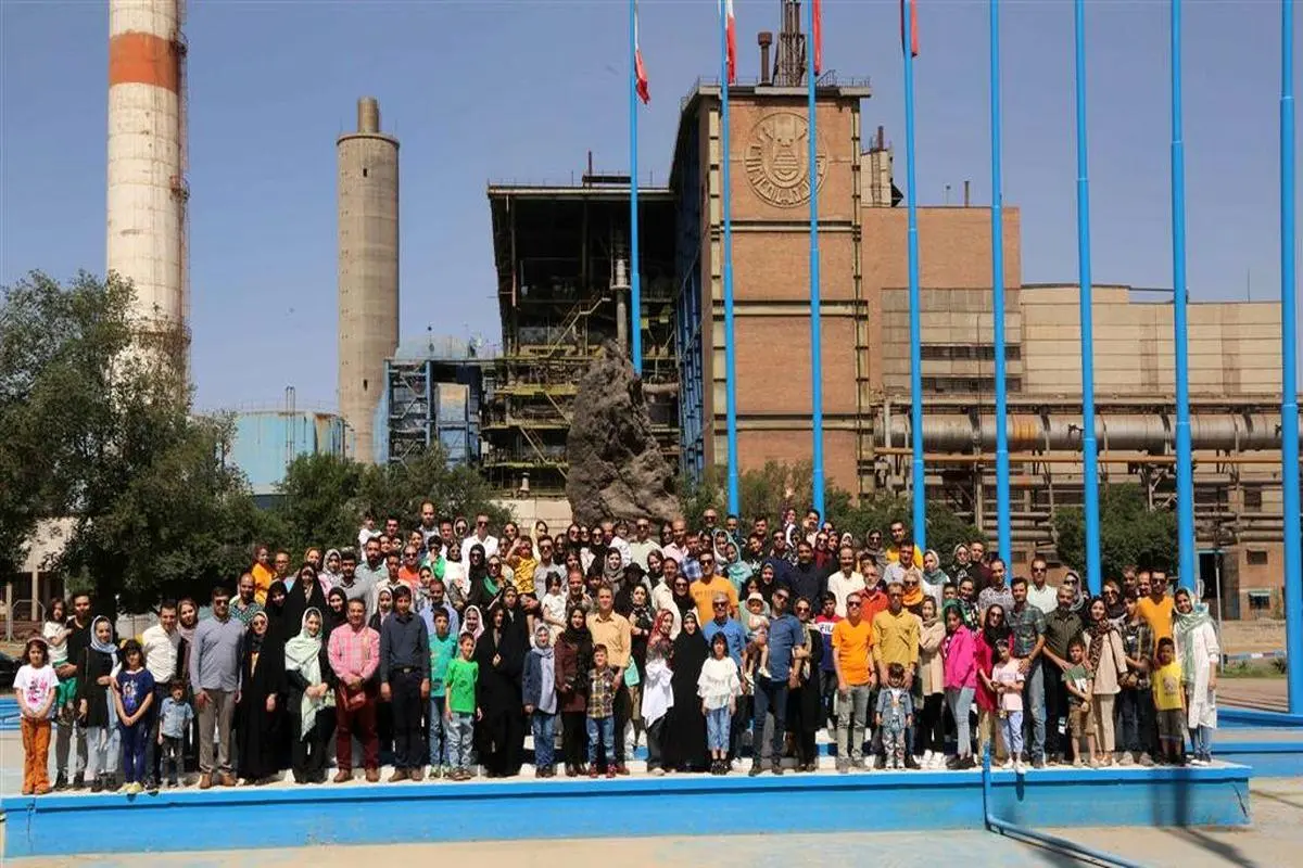 برگزاری نهمین برنامه بازدید خانواده های کارکنان از ذوب آهن اصفهان 