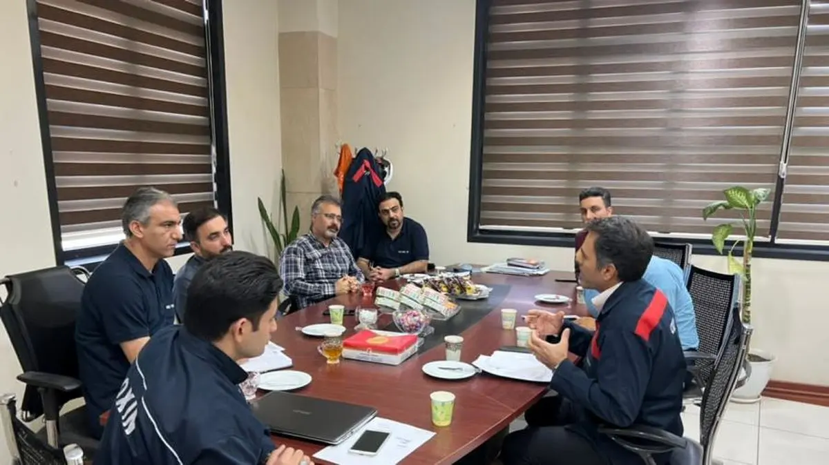  برگزاری جلسه تحلیل محیط کلان شرکت فولاد اکسین خوزستان