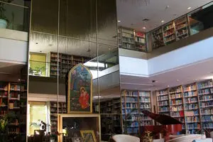 یکصد نسخه چاپ سنگی از گنجینه موزه کتابخانه اختصاصی نیاوران درمان و مرمت حفاظتی شد