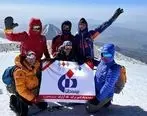 صعود نماینده بیمه دانا به ارتفاعات قله آرارات ترکیه