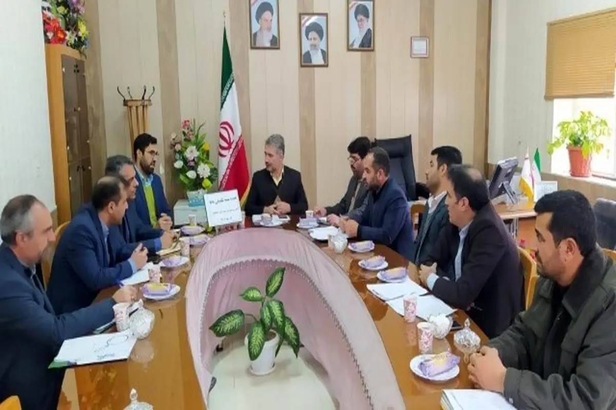 نشست هم‌اندیشی مدیران ارشد آموزش و پرورش استان زنجان با بیمه دانا