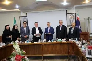 تفاهم‌نامه همکاری میان وزارت صمت و کانون هماهنگی دانش، صنعت و بازار فاوا امضا شد